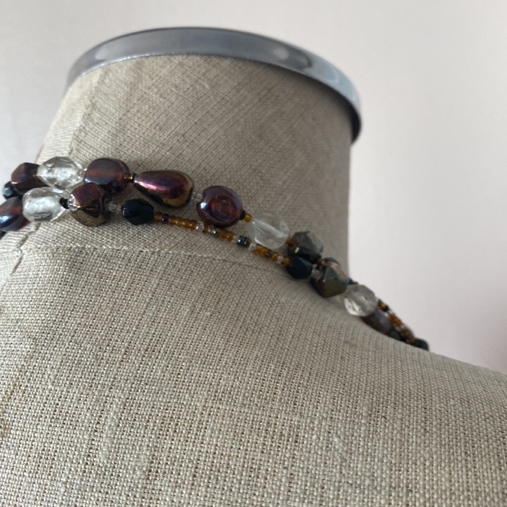 Elegant Beaded Necklace - Black and Silver - Picture 6 of 6